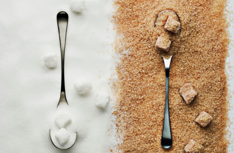 Καστανή ή λευκή ζάχαρη; Το ‘marketing’ της δίαιτας και η πικρή πραγματικότητα