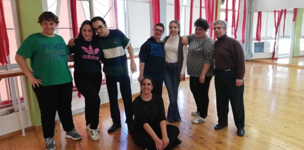 Σχολή χορού μαθαίνει σε παιδιά ΑμεΑ Latin και Bachata
