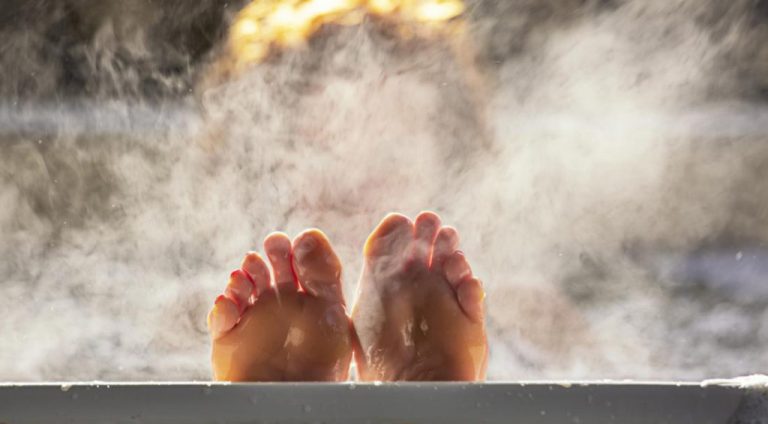 Μπορεί το ζεστό μπάνιο μετά την προπόνηση να σε κάνει πιο γρήγορο;