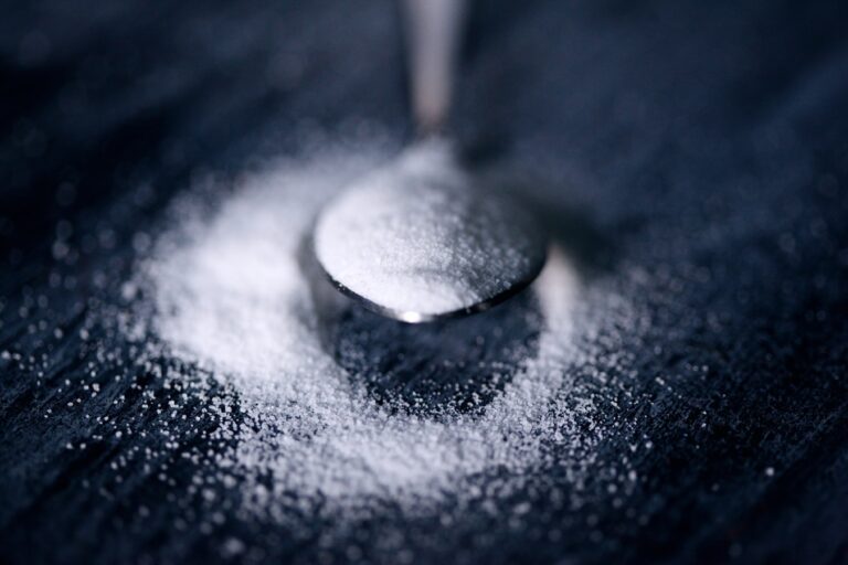 Δέκα λόγοι για τους οποίους πρέπει να “κόψετε” τη ζάχαρη!