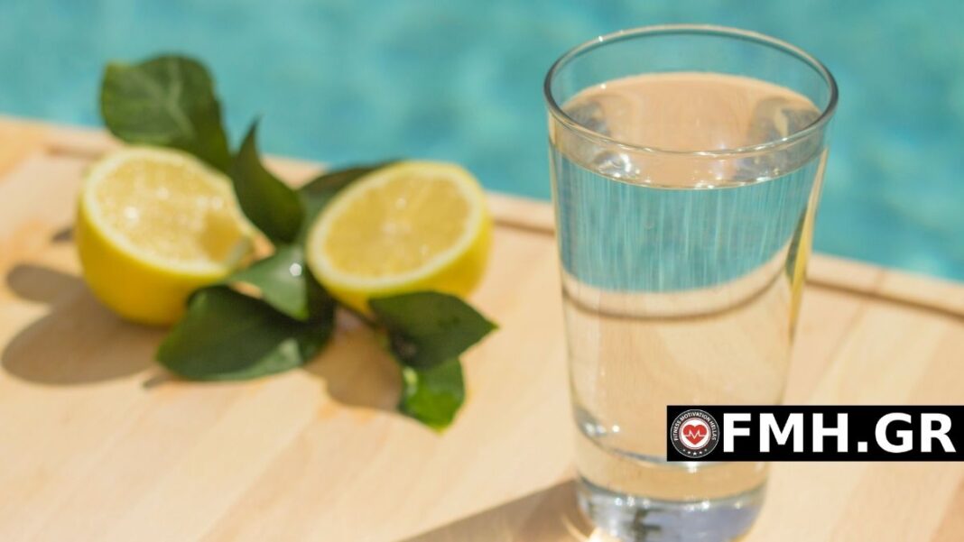 Η κατανάλωση νερού με λεμόνι μπορεί να σας αδυνατίσει, μύθος ή γεγονός;